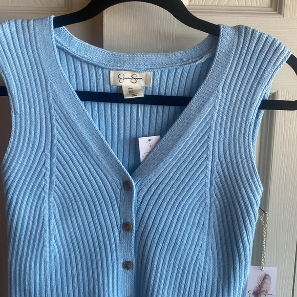 Jessica Simpson NWT Sleeveless Vneck Button Down Knit Sweater Vest Size medium - Picture 3 of 10